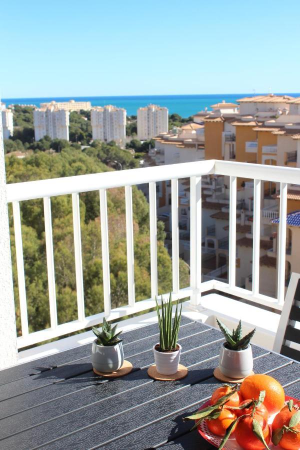 New Apartment With Sea View Of Andrew And Natallia كامبوامور المظهر الخارجي الصورة