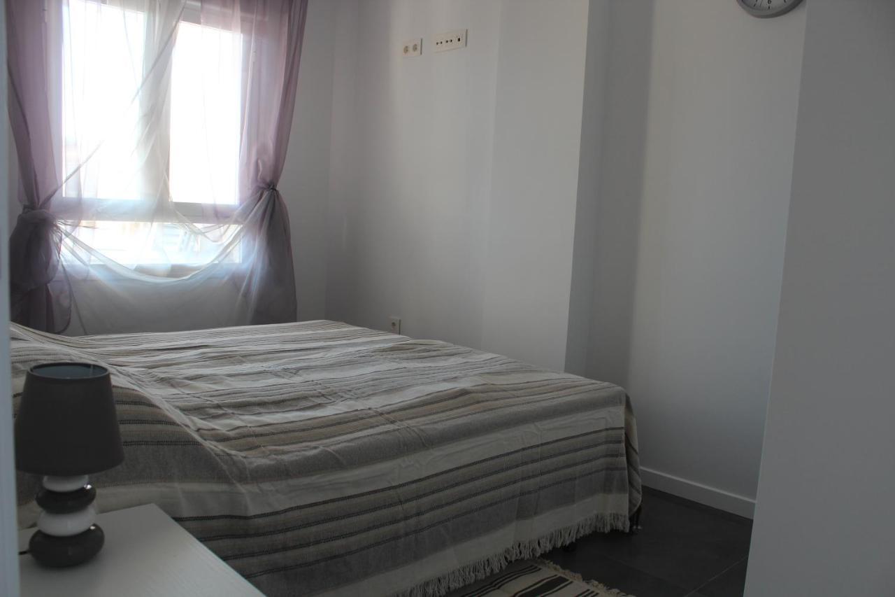 New Apartment With Sea View Of Andrew And Natallia كامبوامور المظهر الخارجي الصورة