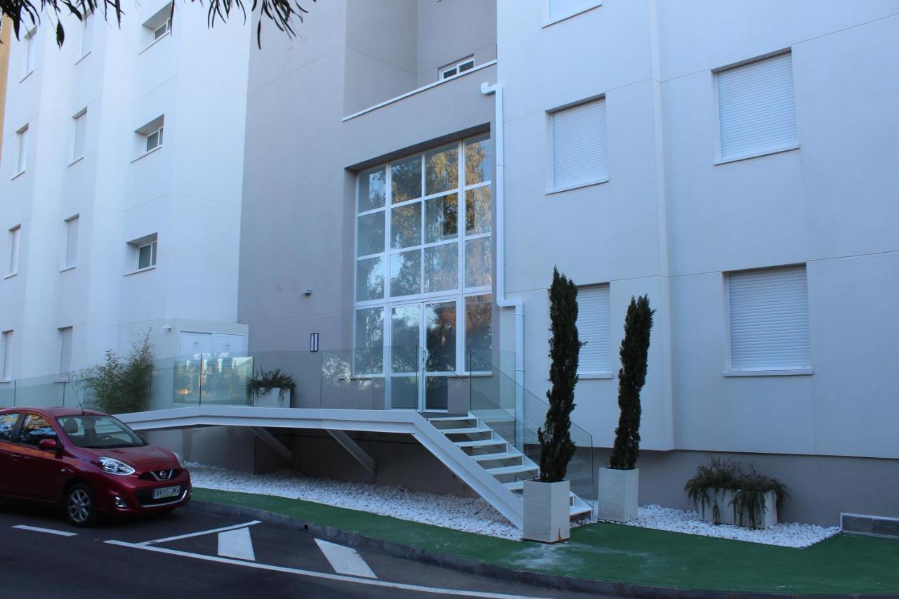 New Apartment With Sea View Of Andrew And Natallia كامبوامور المظهر الخارجي الصورة