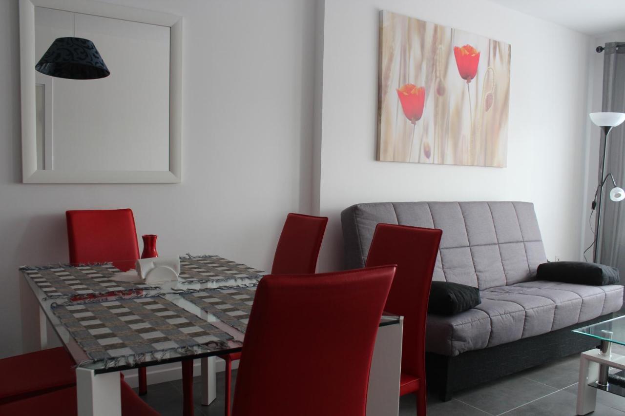 New Apartment With Sea View Of Andrew And Natallia كامبوامور المظهر الخارجي الصورة